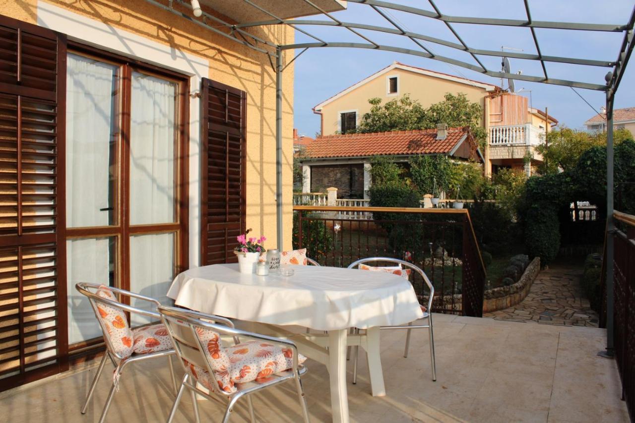 Lily'S Lovely Apartments Fažana Esterno foto