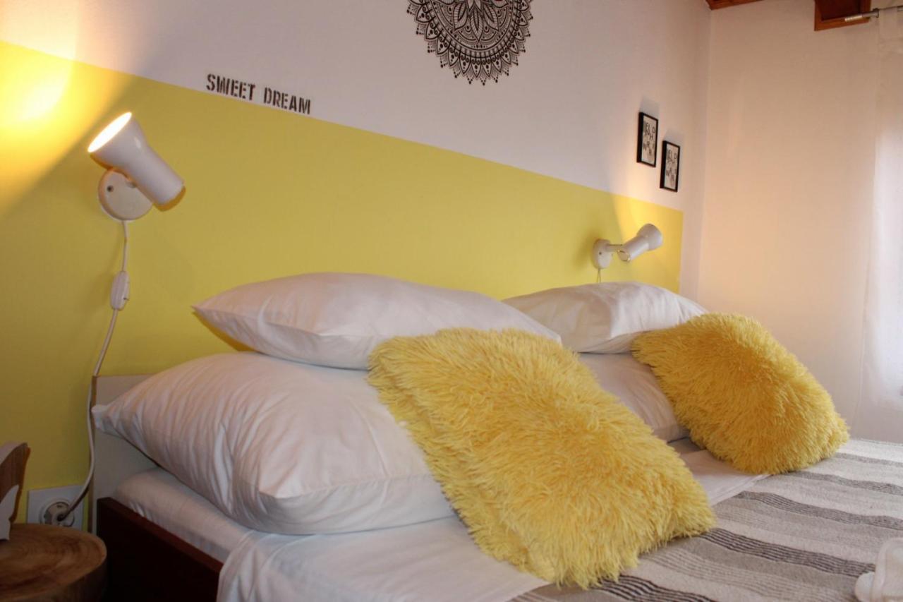 Lily'S Lovely Apartments Fažana Esterno foto