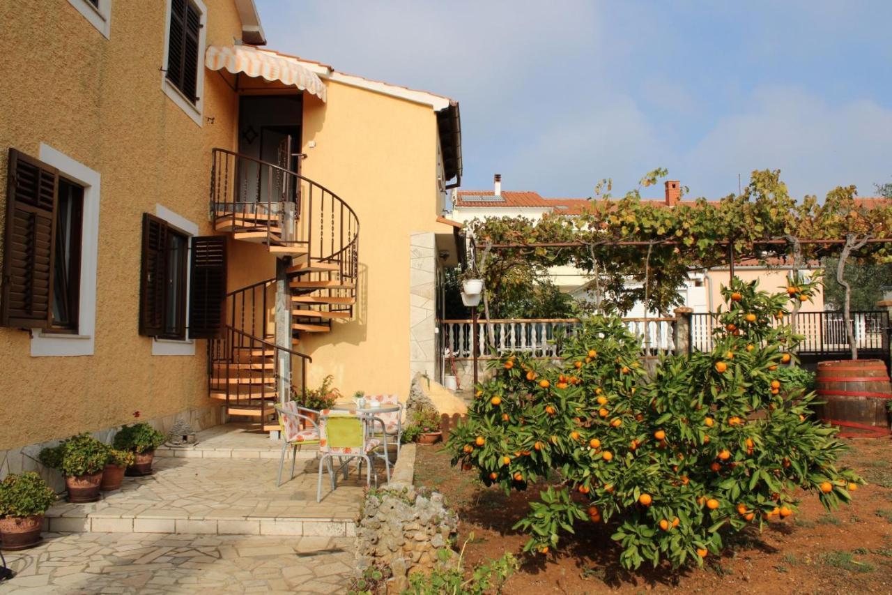Lily'S Lovely Apartments Fažana Esterno foto