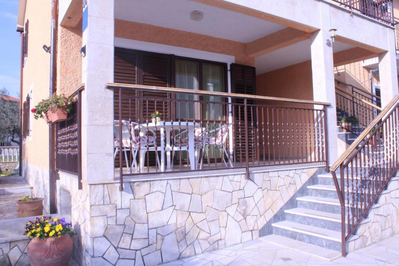 Lily'S Lovely Apartments Fažana Esterno foto